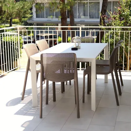 Greif Villa *