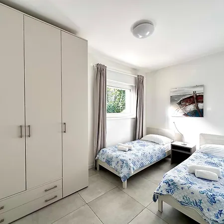 Greif Villa *